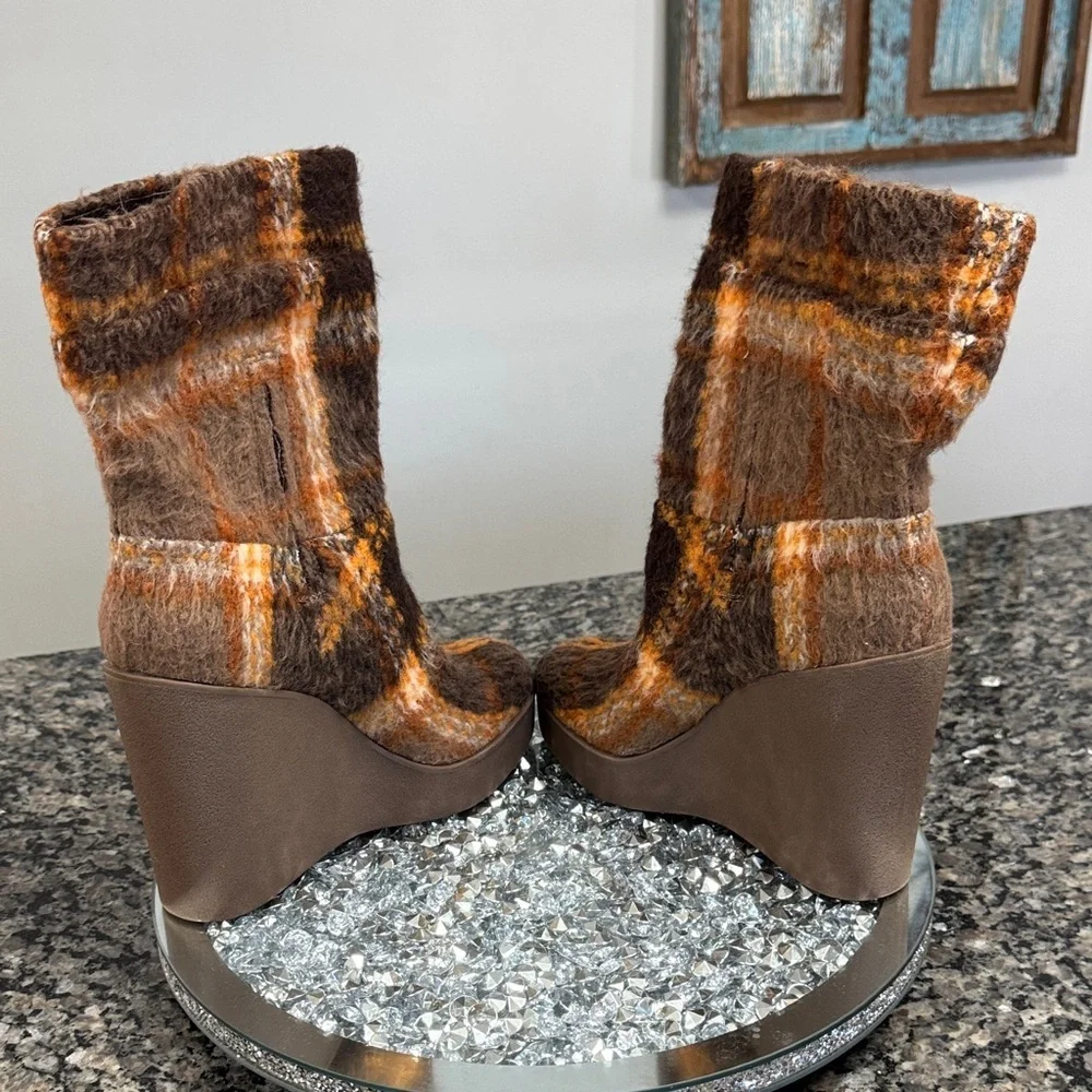 Jessica Simpson Plaid Wedge Boots - Brown and Orange NEW 7.5